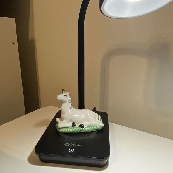 Vintage 1980s Unicorn Figurine Porcelain 3" White Gold - Picture 6 of 6